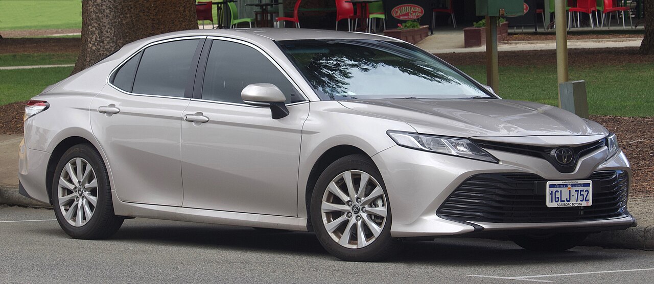 Toyota Camry 2.5 Hybrid Premium